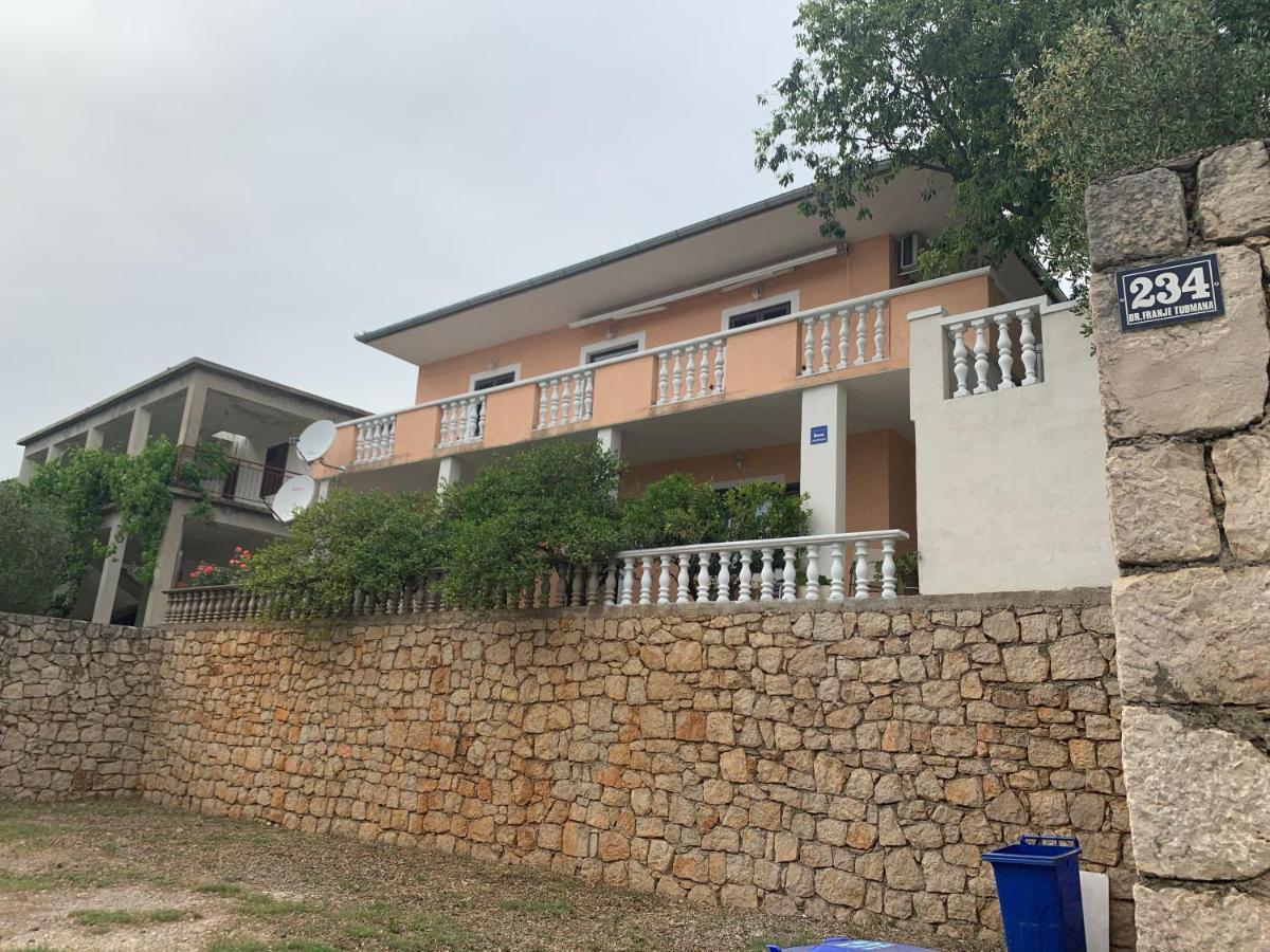 Apartmani Spomenka Seline Exterior photo