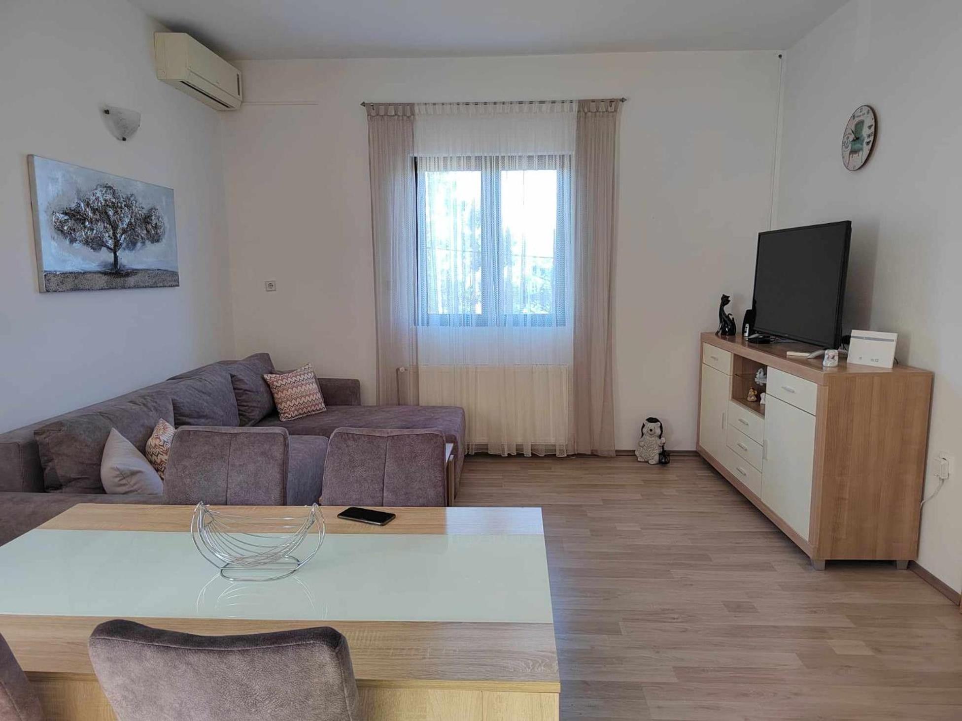 Apartmani Spomenka Seline Exterior photo