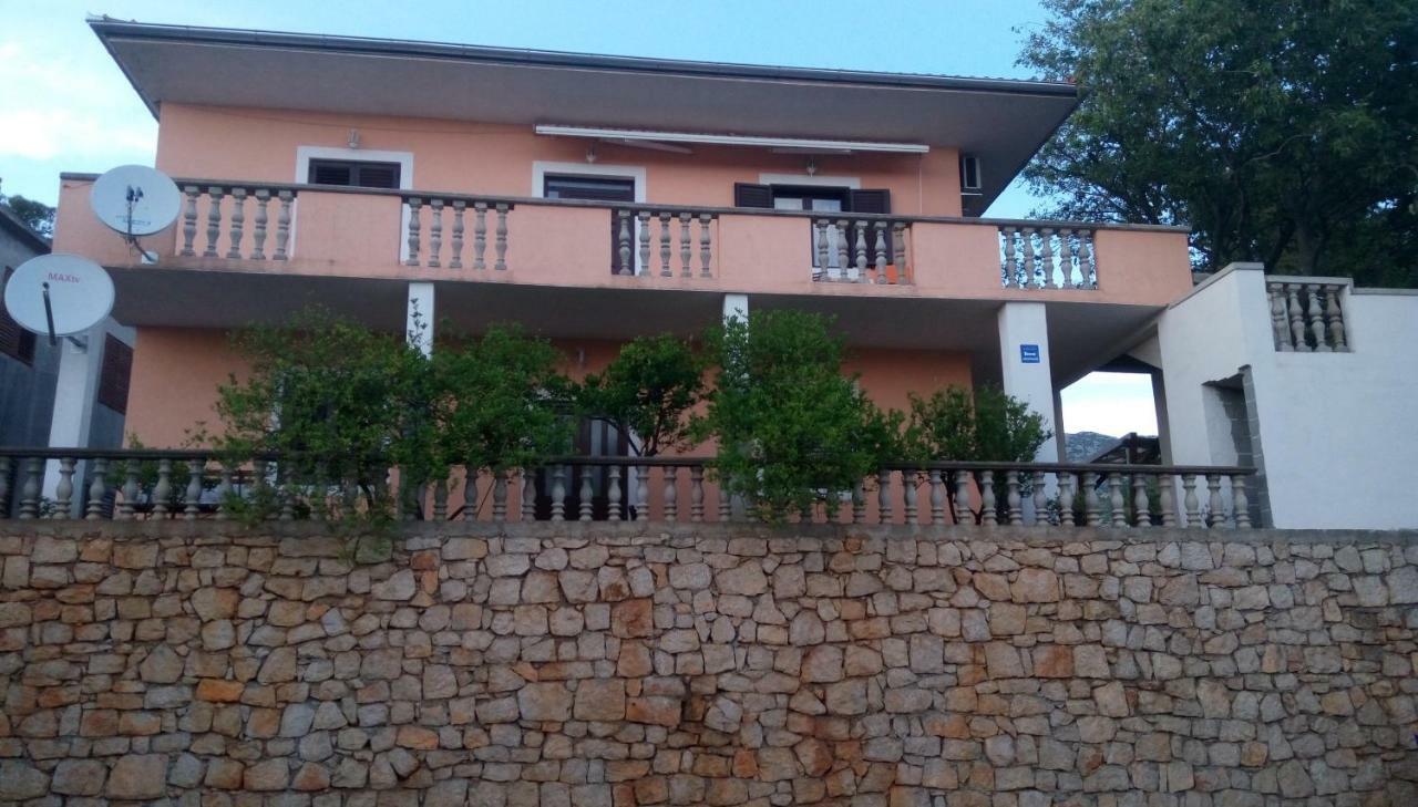 Apartmani Spomenka Seline Exterior photo