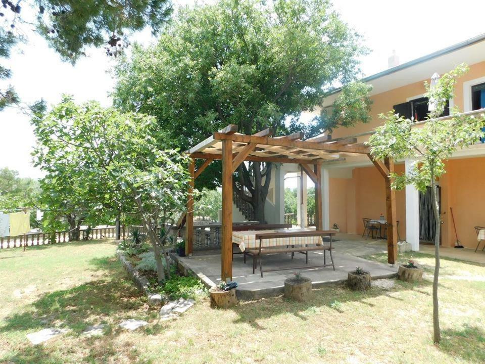 Apartmani Spomenka Seline Exterior photo